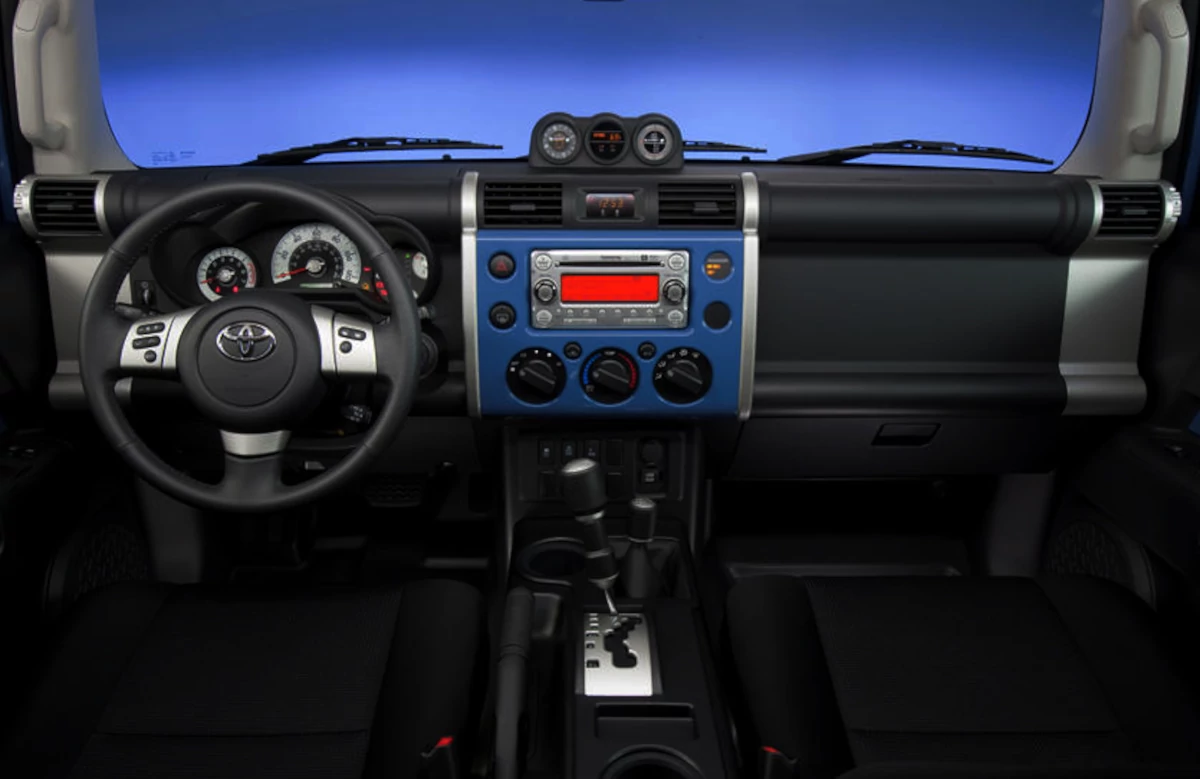 2024 Toyota FJ Cruiser Interior